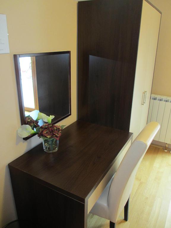 קראסנו פוליה Apartments Manjan חדר תמונה