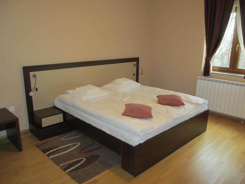 קראסנו פוליה Apartments Manjan חדר תמונה