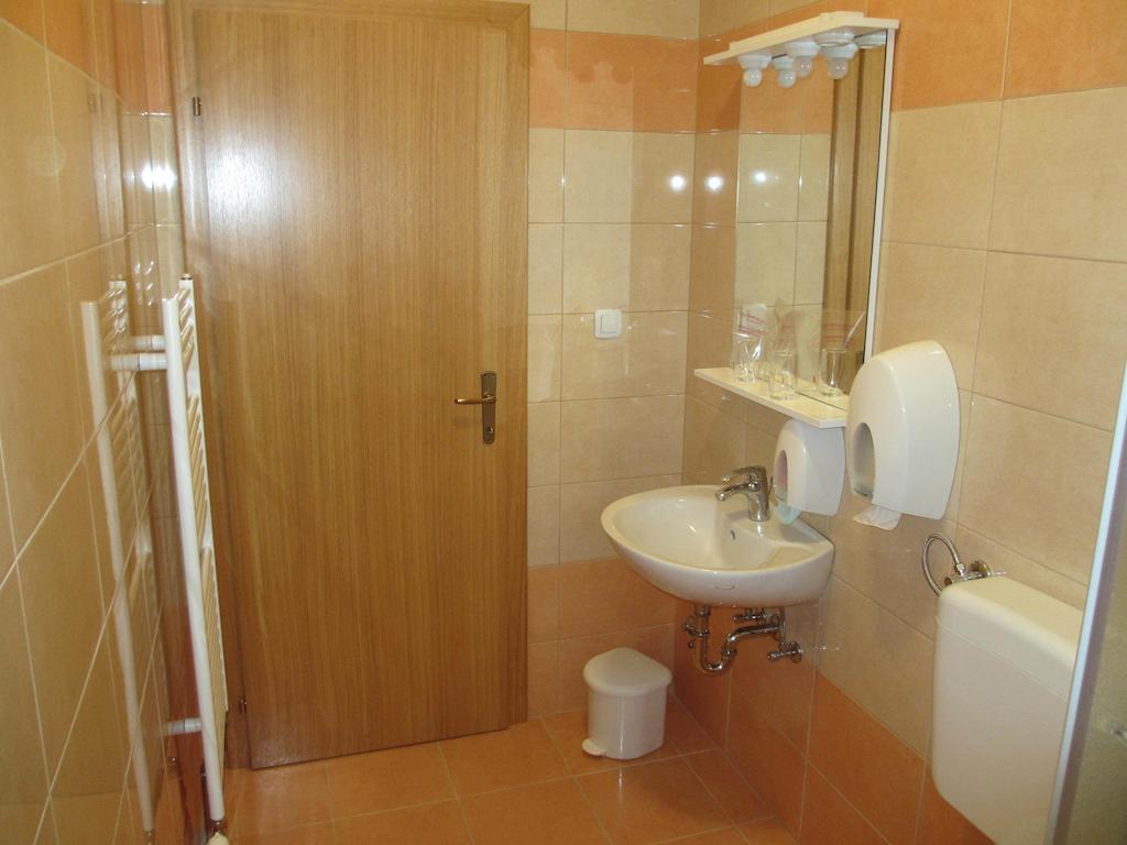 קראסנו פוליה Apartments Manjan חדר תמונה