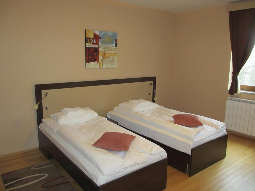 קראסנו פוליה Apartments Manjan חדר תמונה